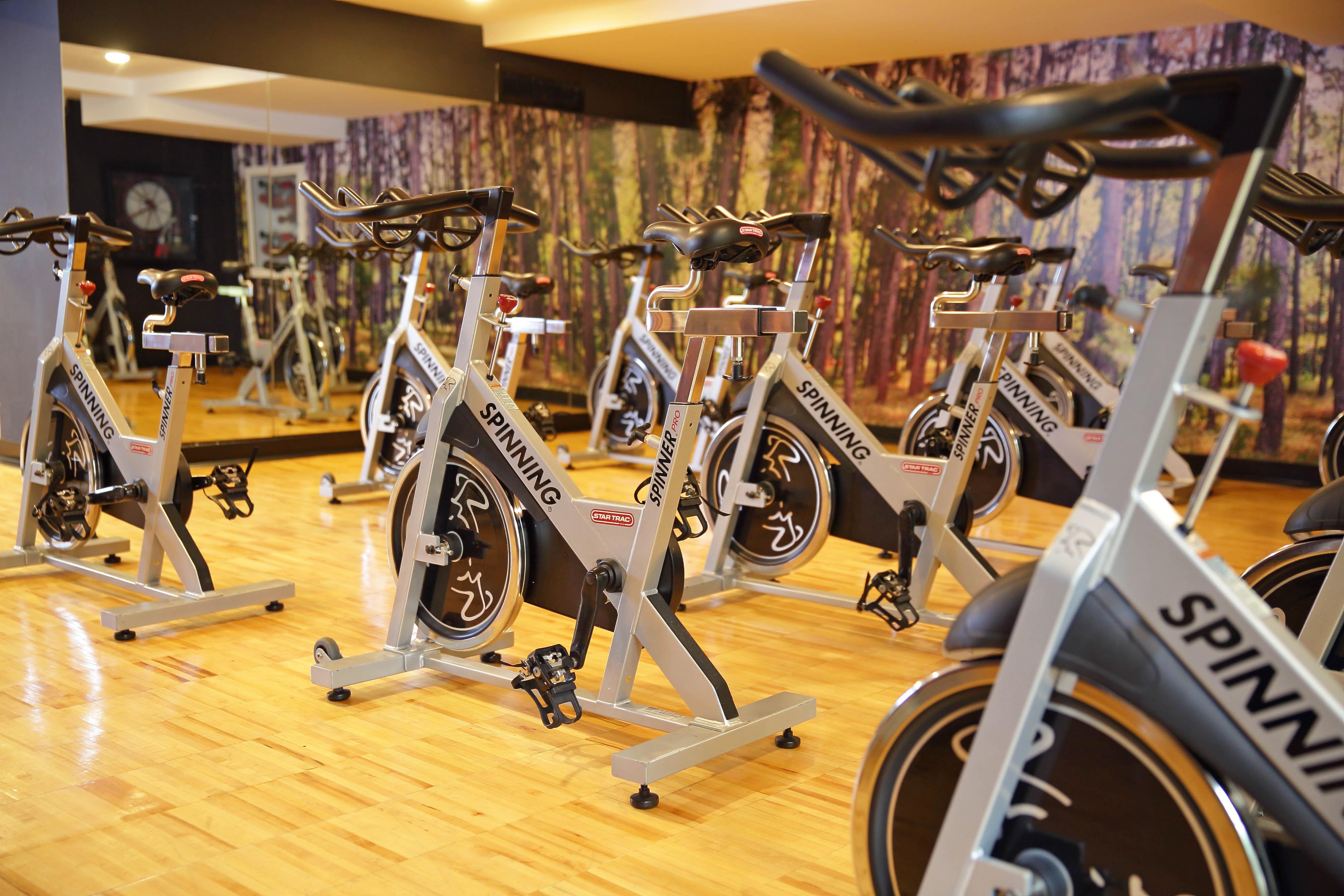 Sheraton Grand Panama Exteriör bild A typical indoor cycling studio