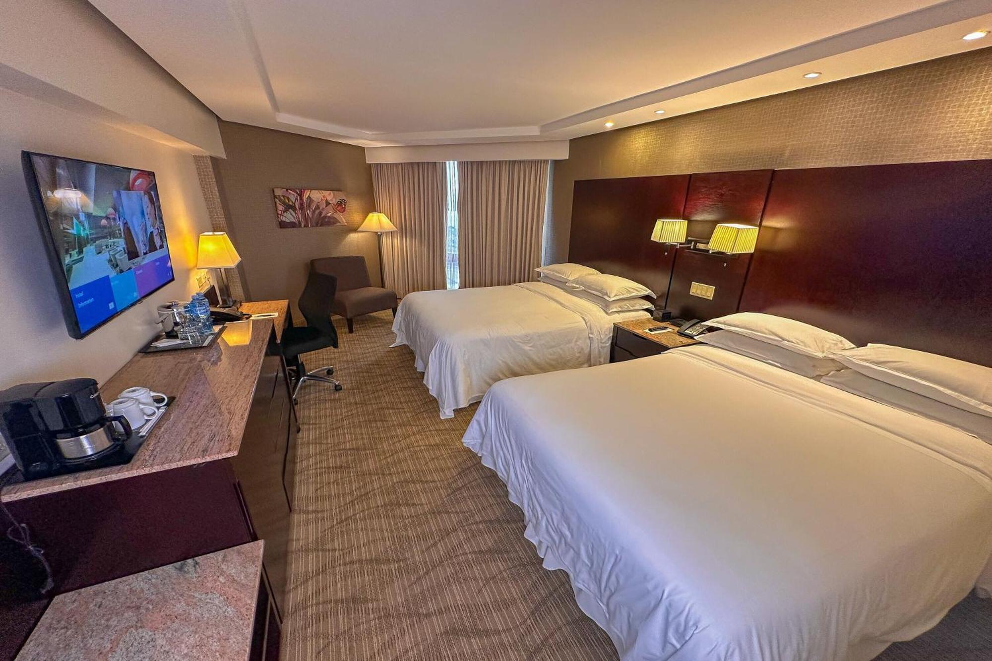 Sheraton Grand Panama Exteriör bild A room at the Sheraton São Paulo.